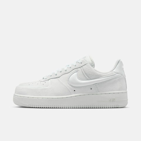 NIKE耐克2026女子W AIR FORCE 1 '07休闲HV4406-100