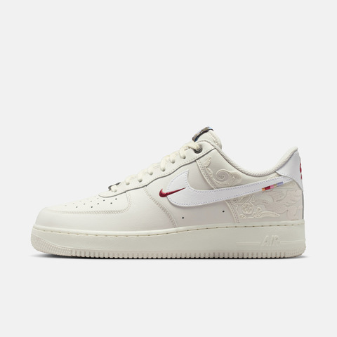 NIKE耐克2026男子AIR FORCE 1 '07休闲IQ1119-011