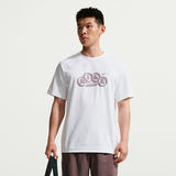 白/棕色