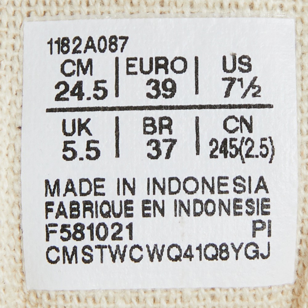 1326799 368