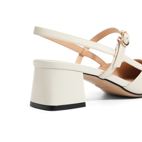 森达气质皮凉鞋女春商场同款通勤粗跟后空SND01BH3