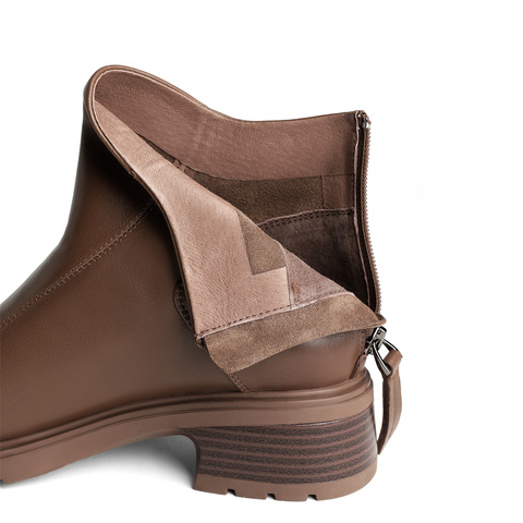 森达气质时装靴女2023冬季新款商场同款显瘦粗跟休闲短靴SRV01DD3