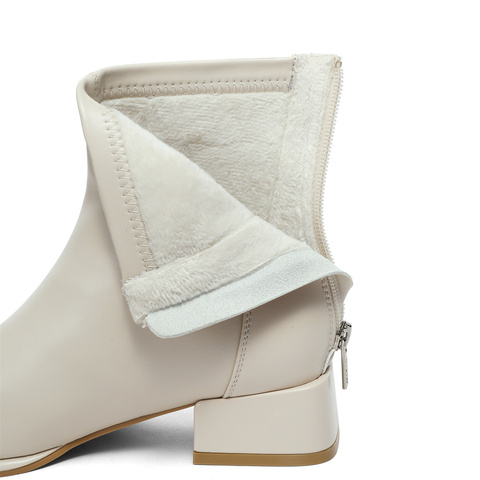 森达气质弹力靴女2023冬季新款时尚显瘦粗跟休闲短靴ZTD12DD3