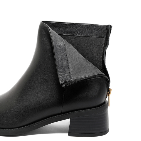 森达气质时装靴女2023冬季新款商场同款时尚休闲粗跟短靴4BMC1DD3