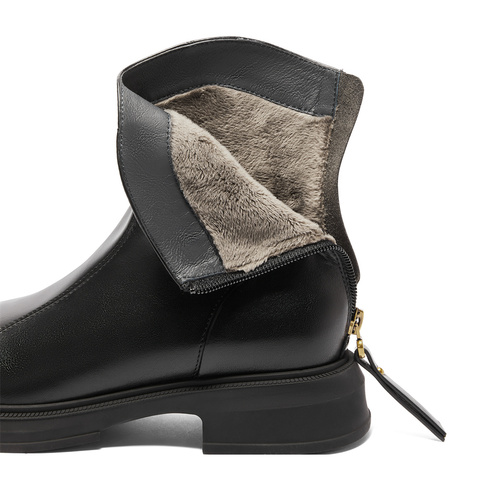 森达弹力靴女子2024年冬季款商场同款气质显瘦休闲短靴XEH01DD4