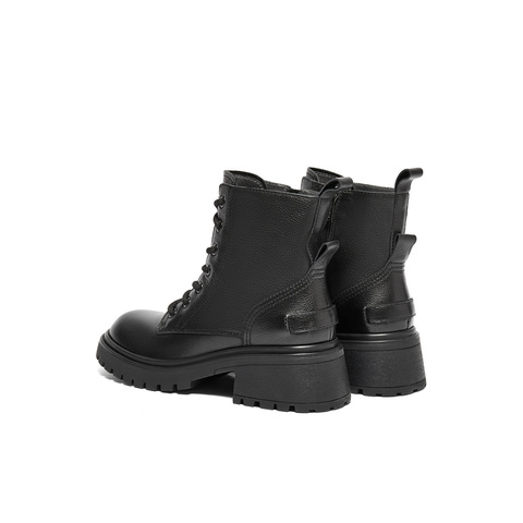 森达马丁靴女子年冬商场同款机车风休闲短靴XFC01DD4