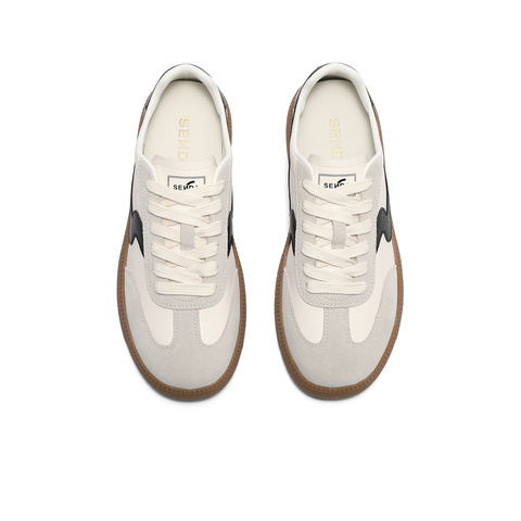 森达德训鞋女款2025春新拼接时尚运动风户外休闲板鞋ZTF58AM5