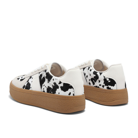 森达德训鞋女款2025春季新款拼接户外厚底休闲板鞋ZTF66AM5