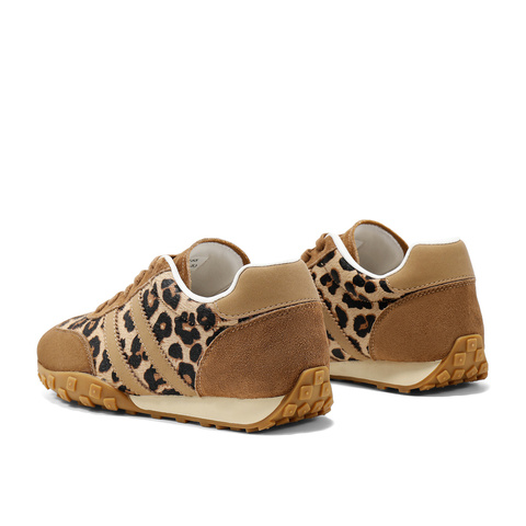 森达阿甘鞋女款2025春季新款户外运动风跑步休闲鞋ZTF65AM5