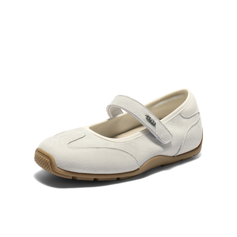 森达玛丽珍女款2025秋季新款运动风德训户外休闲鞋ZTH39CQ5