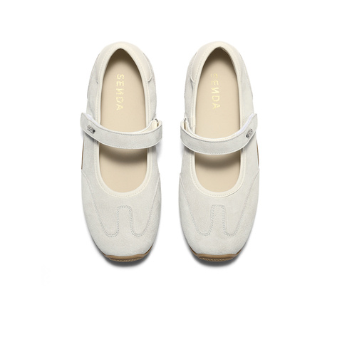 森达玛丽珍女款2025秋季新款运动风德训户外休闲鞋ZTH39CQ5