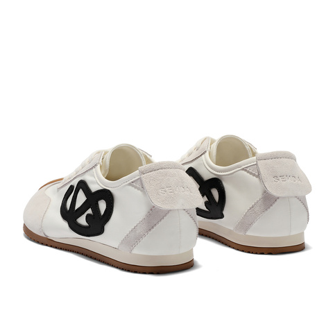 森达德训鞋女款2025秋新拼接运动风休闲鞋ZTH27CM5