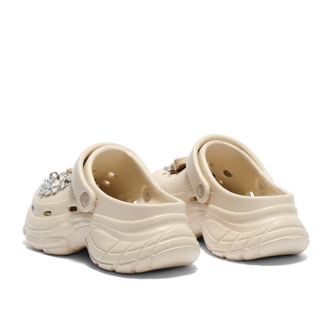 森达洞洞鞋女款2025夏新商场同款小熊轻便厚底凉鞋XQV01BH5