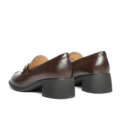 森达通勤鞋女2025秋新商场同款马衔扣粗跟单鞋XQK01CA5