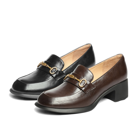 森达通勤鞋女2025秋新商场同款马衔扣粗跟单鞋XQK01CA5