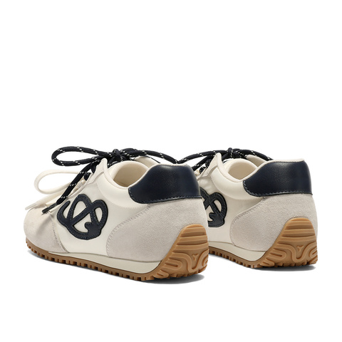 森达德训鞋女2025秋季新款拼接百搭户外休闲板鞋ZTH65CM5