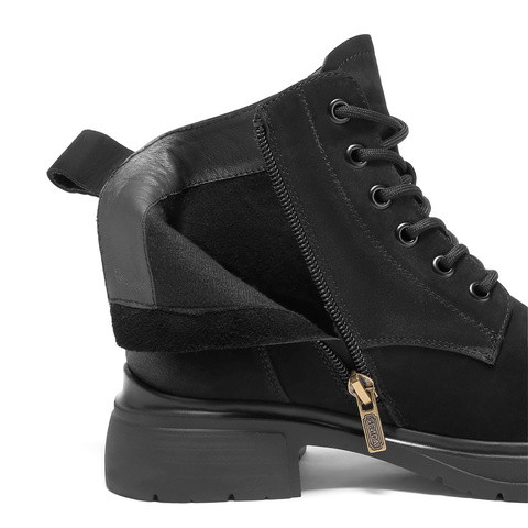 森达马丁靴女2025冬季新款商场同款户外徒步休闲短靴XSZ01DD5