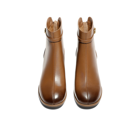 森达时装靴女2025冬新商场同款皮带扣粗跟短皮靴4TQ43DD5