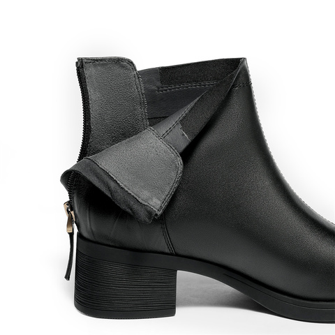 森达时装靴女款2025冬新商场同款气质显瘦粗跟短皮靴4FU42DD5