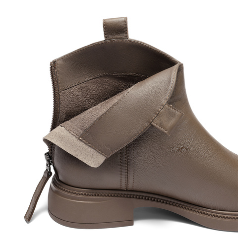 森达时装靴女2025冬新商场同款软面真皮休闲短靴XRU01DD5