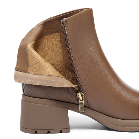 森达休闲靴女2025冬新商场同款简约粗高跟短皮靴4PQ52DD5