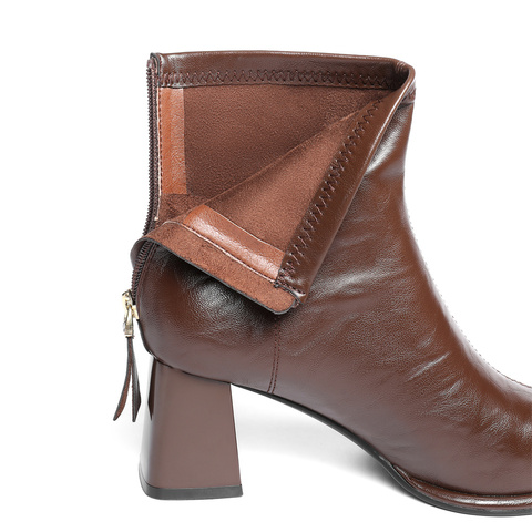 森达弹力靴女2025冬季新款商场同款时尚粗高跟短靴XRR01DD5