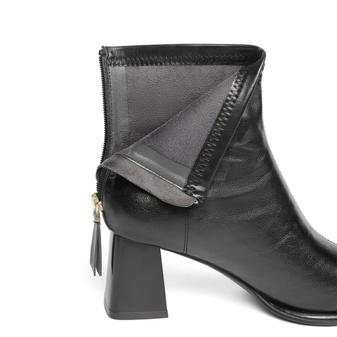 森达弹力靴女2025冬季新款商场同款时尚粗高跟短靴XRR01DD5