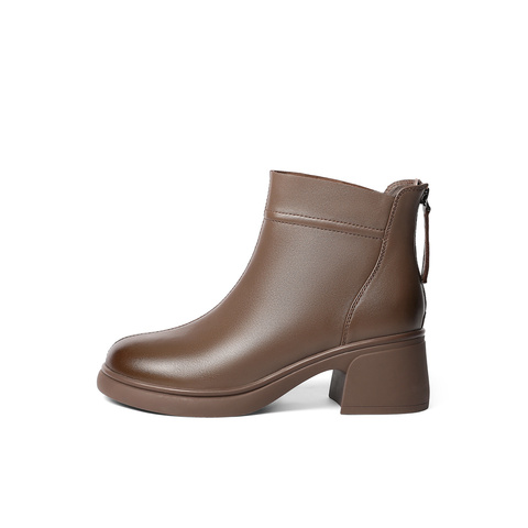 森达休闲靴2025冬季新款商场同款软面粗高跟短靴XRN01DD5