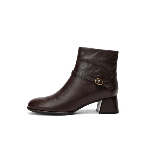 森达时装靴女2025冬新商场同款抓纹时尚短皮靴XVS01DD5