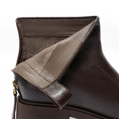 森达时装靴女2025冬季新款时尚粗跟厚底休闲短皮靴ZTI06DZ5