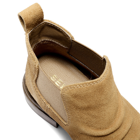 森达切尔西靴女2025冬新潮流褶皱休闲粗跟短靴ZTI39DD5