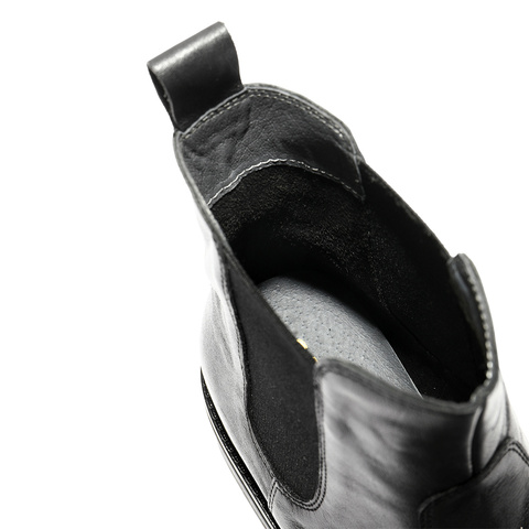 森达切尔西靴女2025冬季新款潮流时尚休闲短皮靴ZTI65DD5