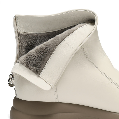 森达时装靴女2025冬新商场同款软面气质休闲短皮靴XVH01DD5