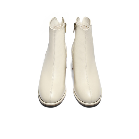 森达时装靴女2025冬季新款气质显瘦粗高跟短皮靴WP057DD5