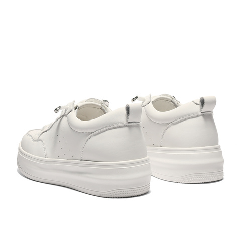 森达小白鞋女2026春新商场同款简约厚底休闲板鞋XWP01AM6