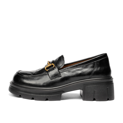 森达乐福鞋女2026春新商场同款抓纹马衔扣粗跟单鞋XWG01AA6