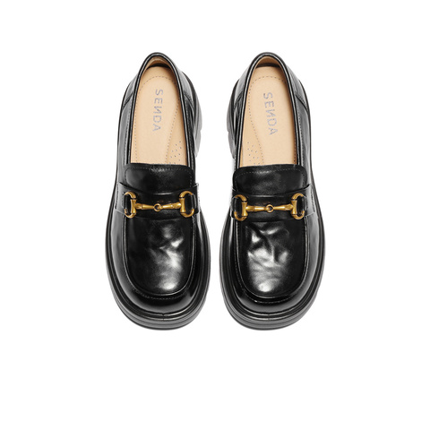 森达乐福鞋女2026春新商场同款抓纹马衔扣粗跟单鞋XWG01AA6