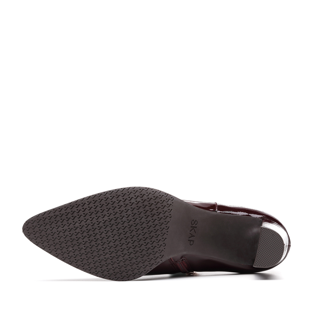 skap/圣伽步秋冬专柜同款漆牛皮时尚及踝靴女单鞋10811221