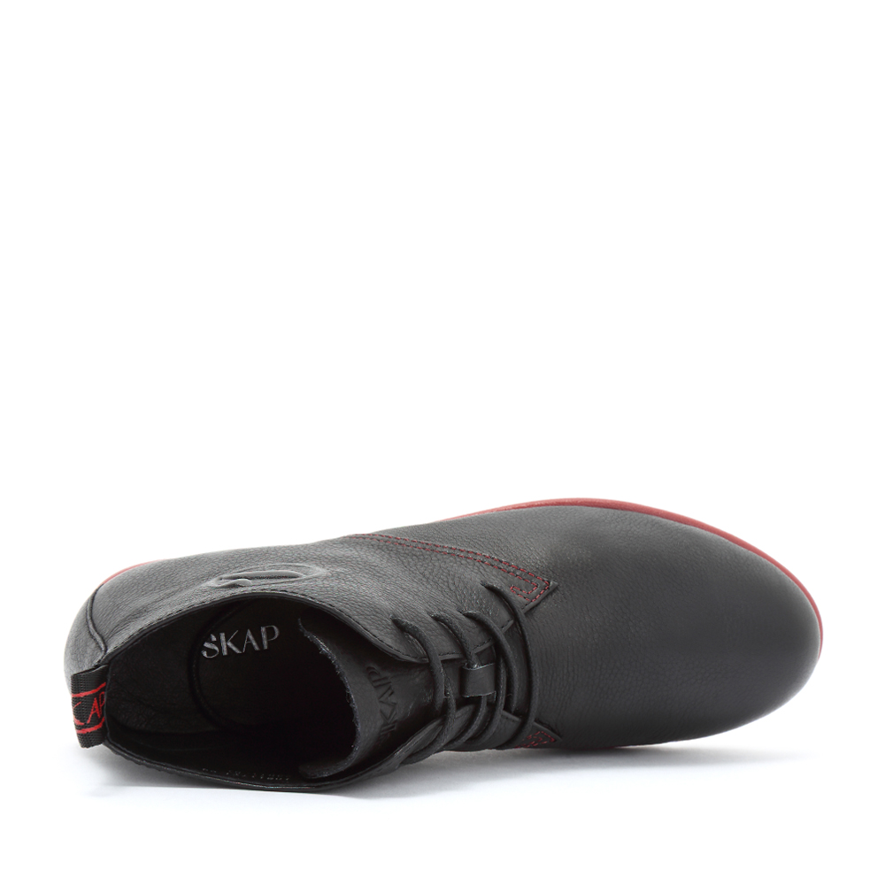 skap/圣伽步秋冬专柜同款牛皮休闲舒适平底女短靴10811771