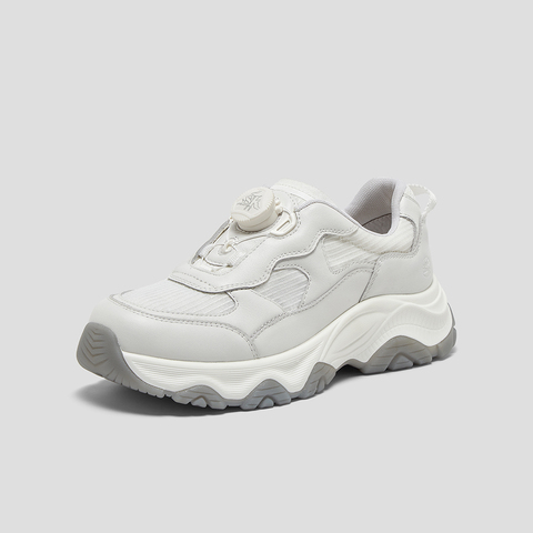 SKAP圣伽步女鞋2025春季新款厚底旋转扣户外女款休闲运动鞋