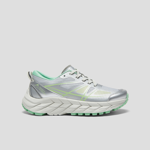 SKAP圣伽步女鞋2025春季新款旅游户外拼色系带女舒适运动鞋