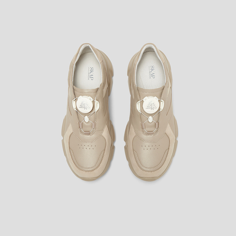 SKAP圣伽步女鞋2025春季新款舒适旋扣便携厚底户外女运动鞋