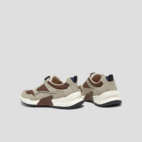 SKAP圣伽步男鞋2025秋季新款户外厚底旋扣舒适拼色男款休闲运动鞋