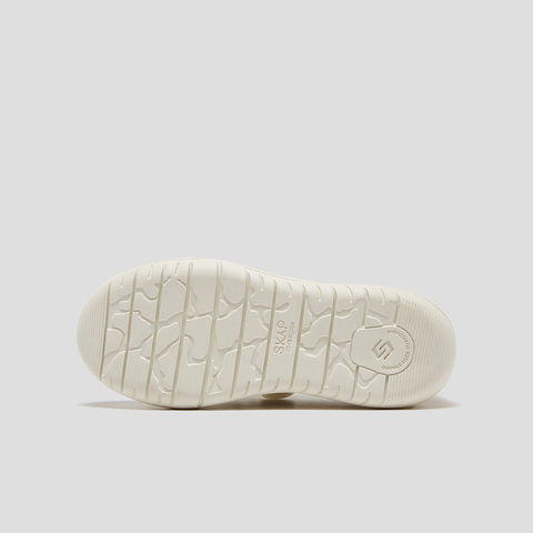 SKAP圣伽步女鞋2025秋季新款小白鞋日常翻盖轻便增高女款休闲鞋