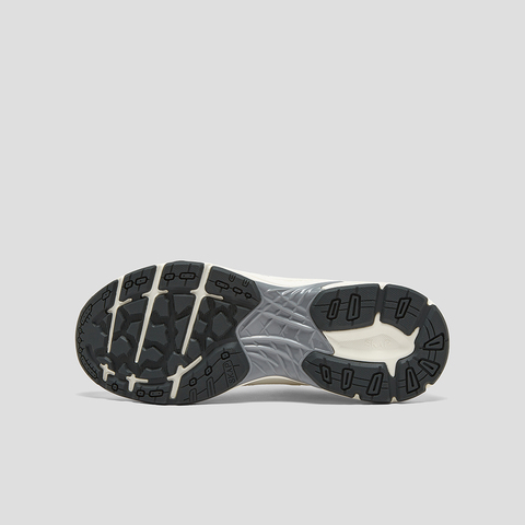 SKAP圣伽步男鞋2025秋季新款休闲网面透气轻便时尚户外男款运动鞋