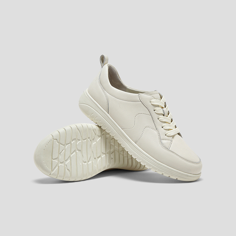 SKAP圣伽步女鞋2025春季新款日常系带拼色舒适平跟简约女款休闲鞋