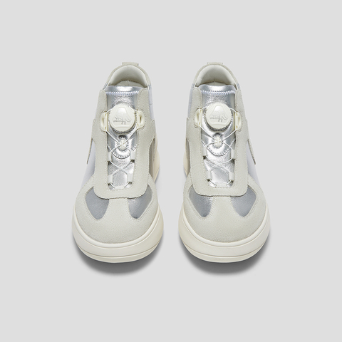 SKAP圣伽步女鞋2025冬季新款短靴增高户外便携复古旋钮女款休闲靴