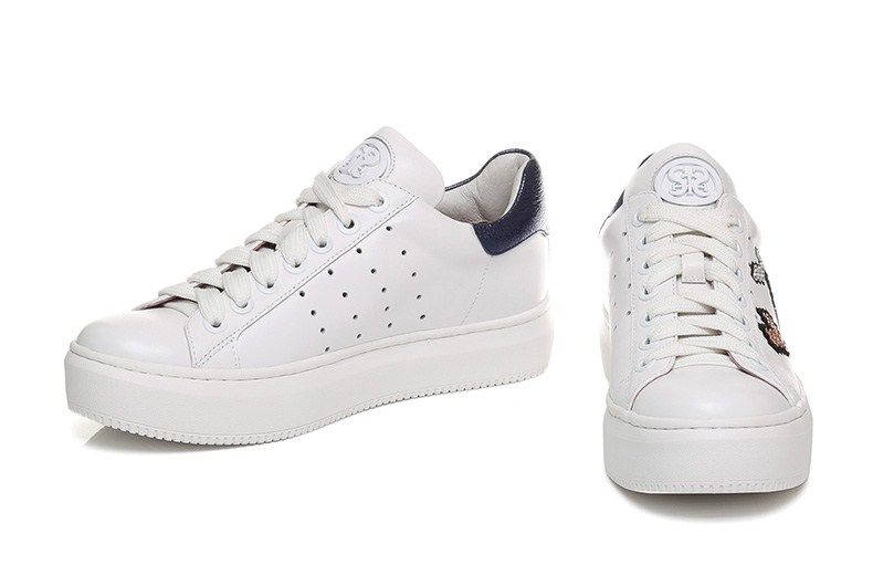 staccato/思加图2017年秋季白色牛皮水钻樱桃小白鞋女鞋9d615cm7