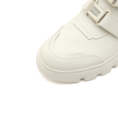 思加图2022冬季新款甜酷厚底马丁靴中筒靴女皮靴EEV22DZ2