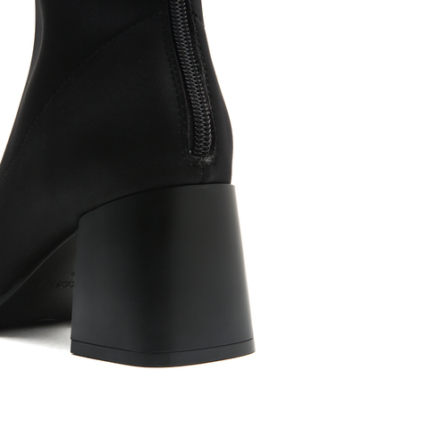 思加图2022冬季新款时尚弹力靴瘦瘦靴短靴女靴H8252DD2